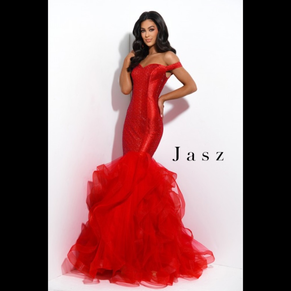 Jasz formal dress red. Style 7334